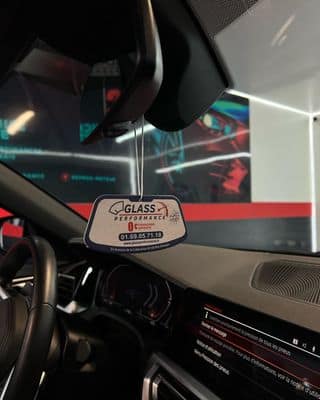 Senteur pour intérieur de voiture offert chez Glass Performance